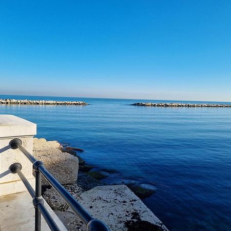 Locazione Turistica Adriatico Hotel Бари Екстериор снимка