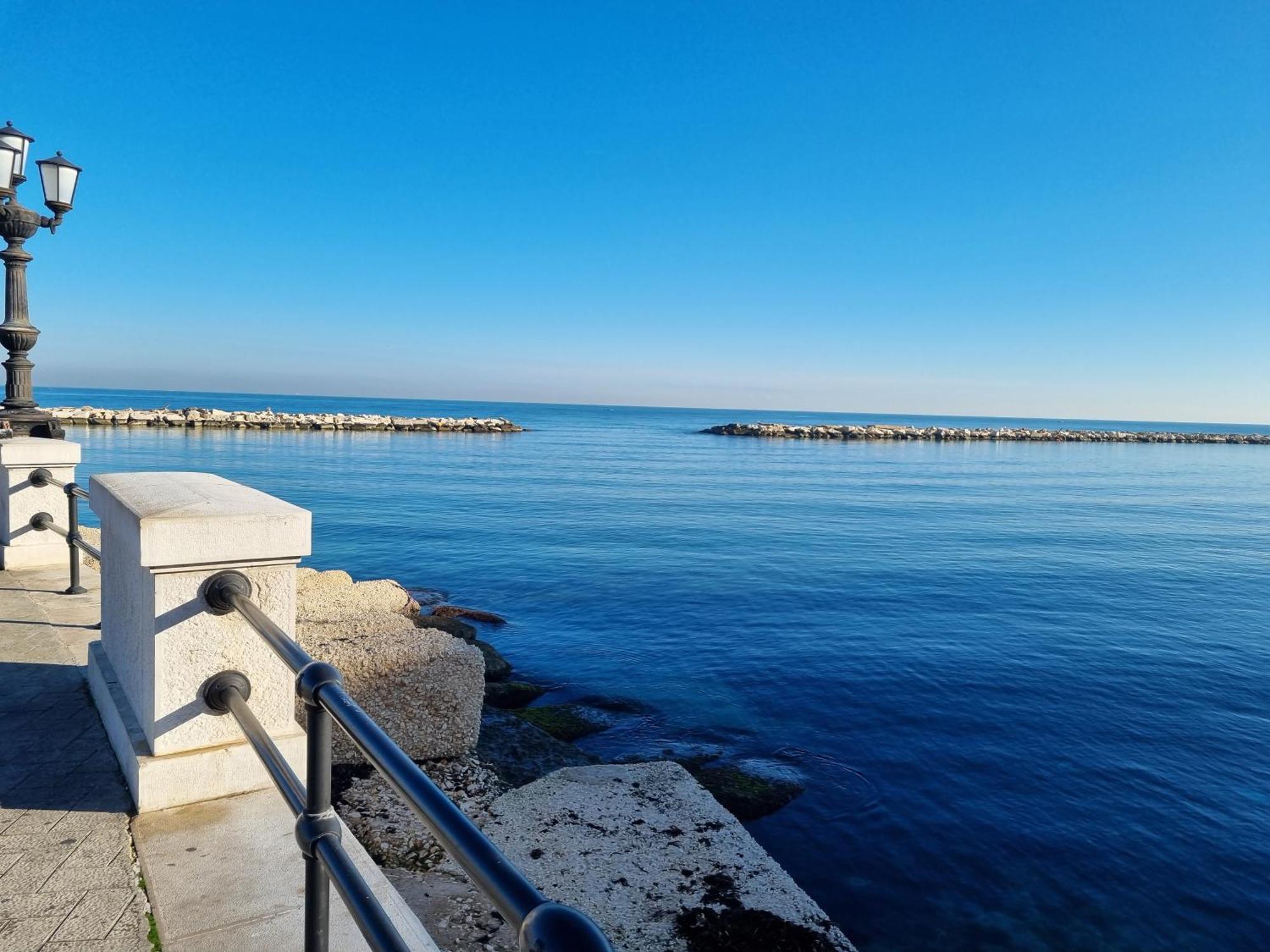 Locazione Turistica Adriatico Hotel Бари Екстериор снимка