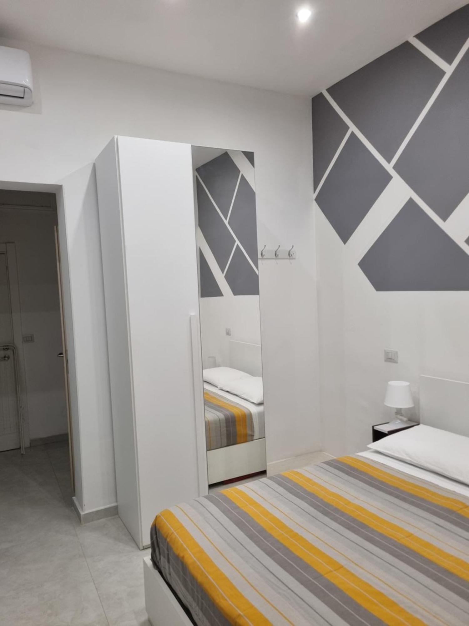 Locazione Turistica Adriatico Hotel Бари Екстериор снимка